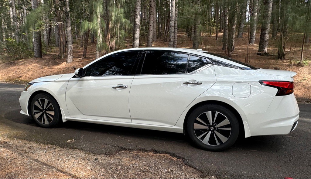 2019 Nissan Altima Image 8