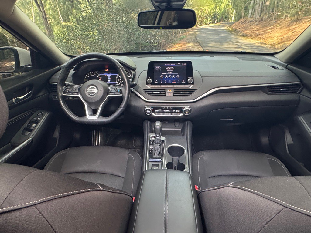 2019 Nissan Altima Image 12