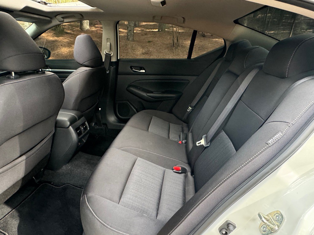 2019 Nissan Altima Image 13