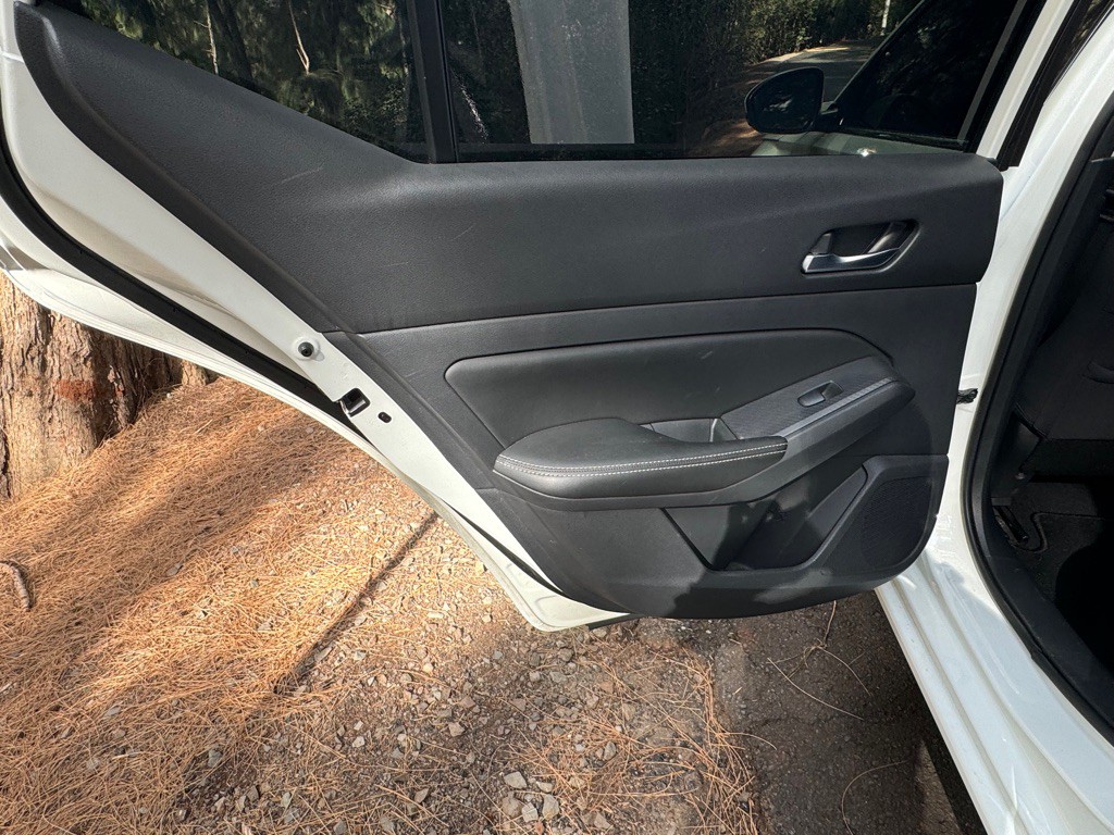 2019 Nissan Altima Image 18