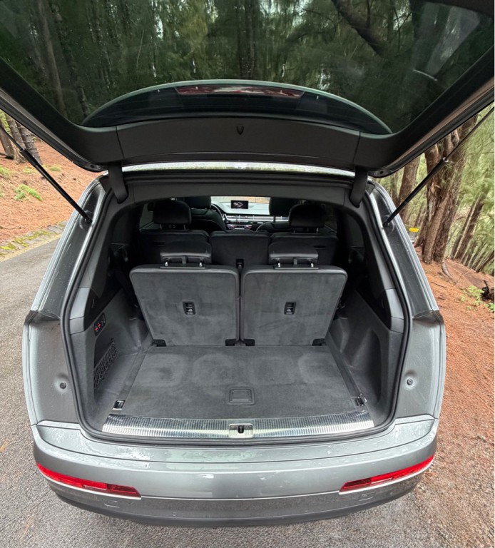 2017 Audi Q7 Image 11