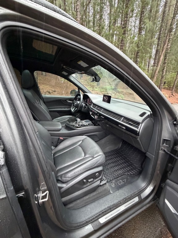 2017 Audi Q7 Image 26