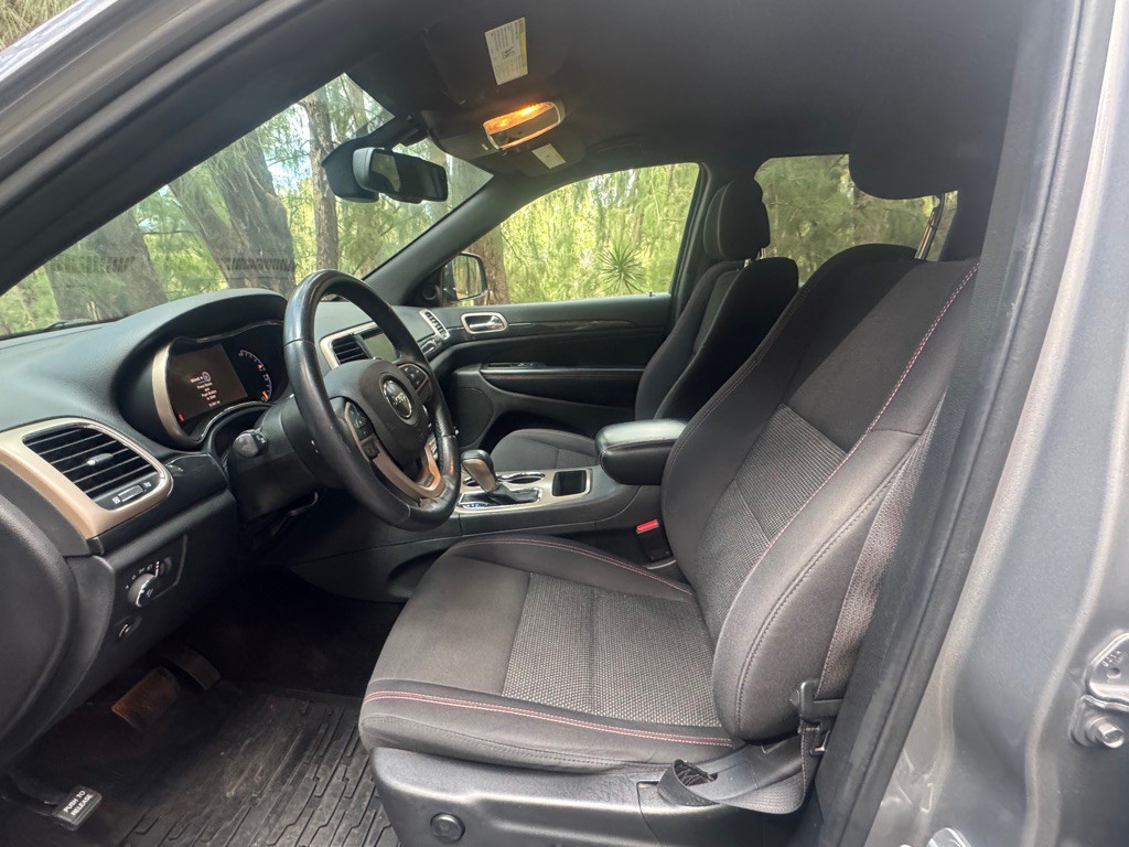 2016 Jeep Grand Cherokee Image 18