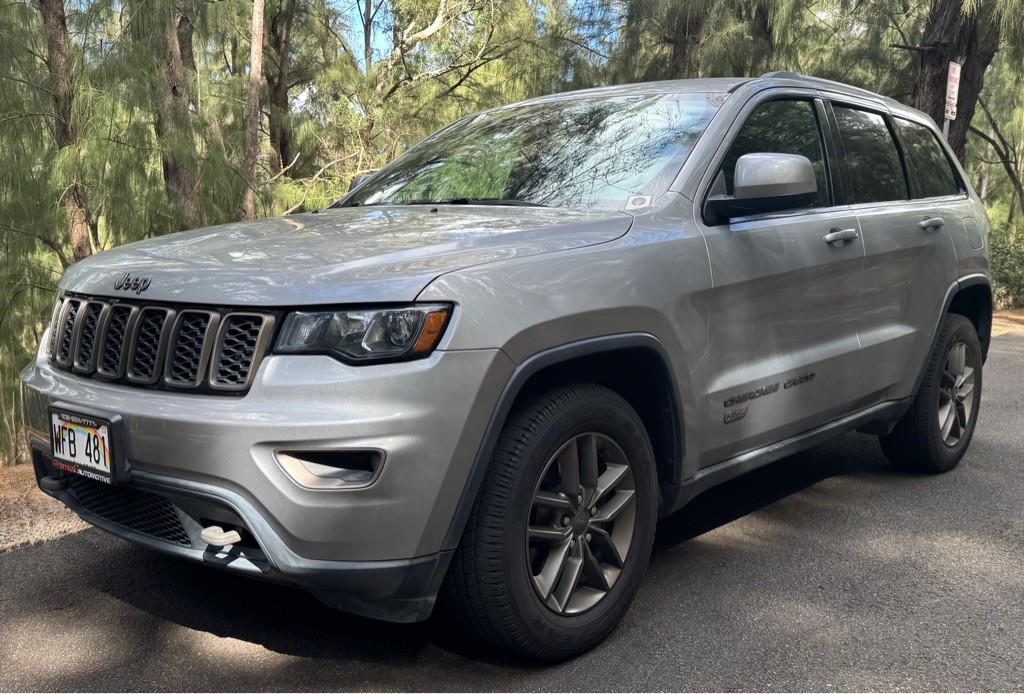 2016 Jeep Grand Cherokee Image 1
