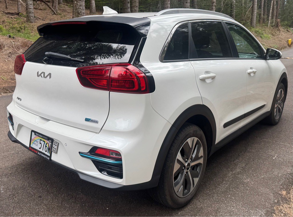 2022 Kia Niro Image 6