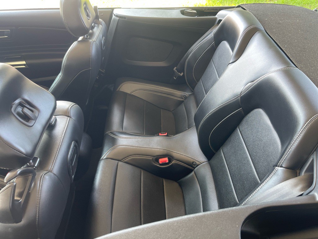 2019 Ford Mustang Image 21