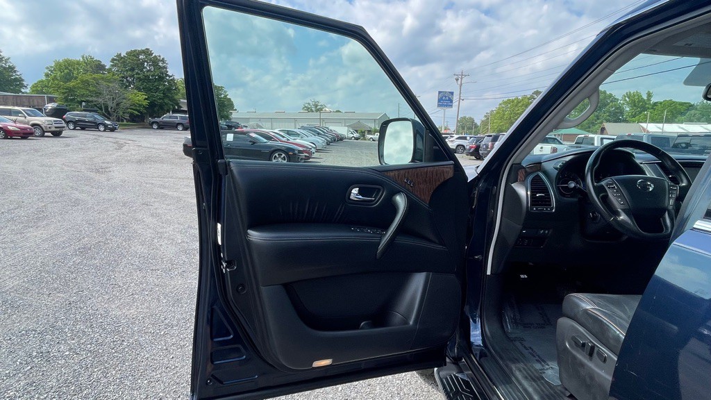 2019 Nissan Armada Image 17