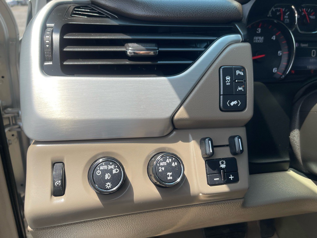 2016 GMC Yukon Image 16