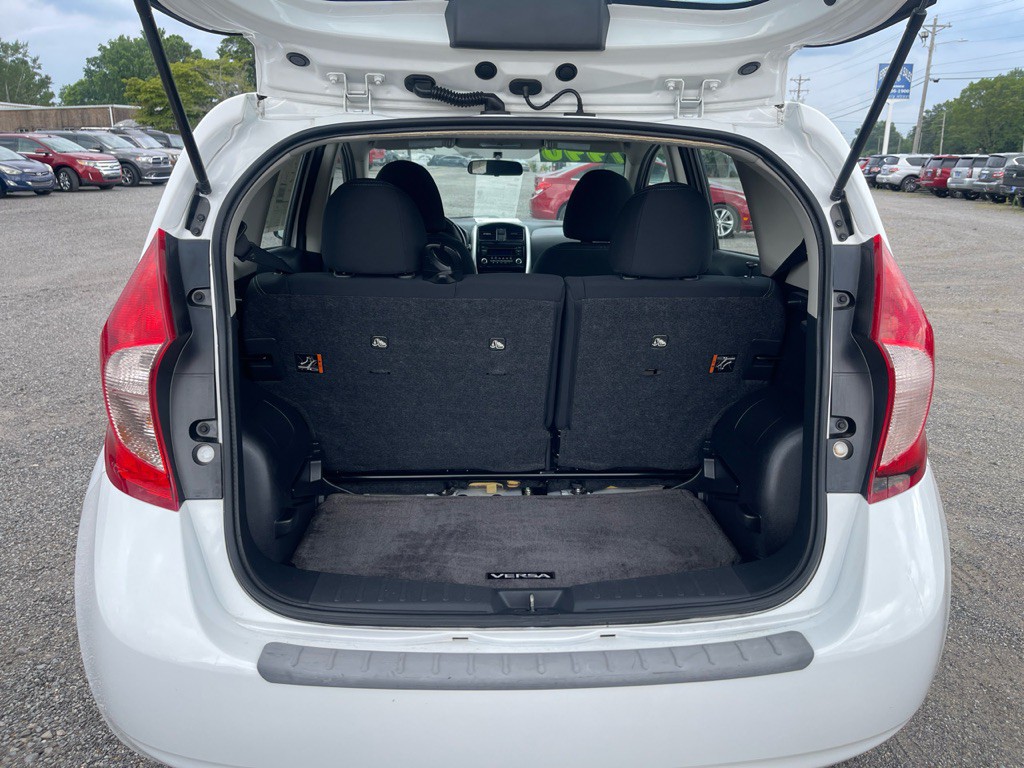 2015 Nissan Versa Image 5
