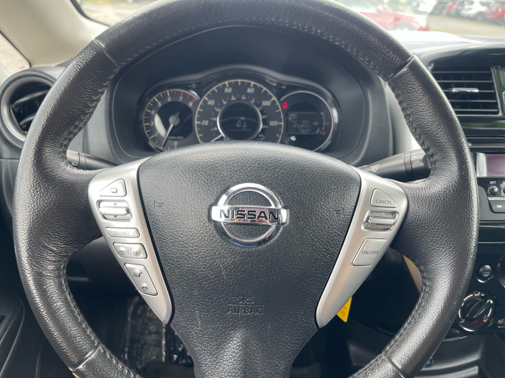 2015 Nissan Versa Image 7