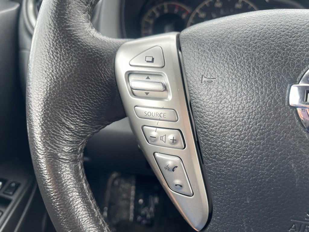 2015 Nissan Versa Image 8