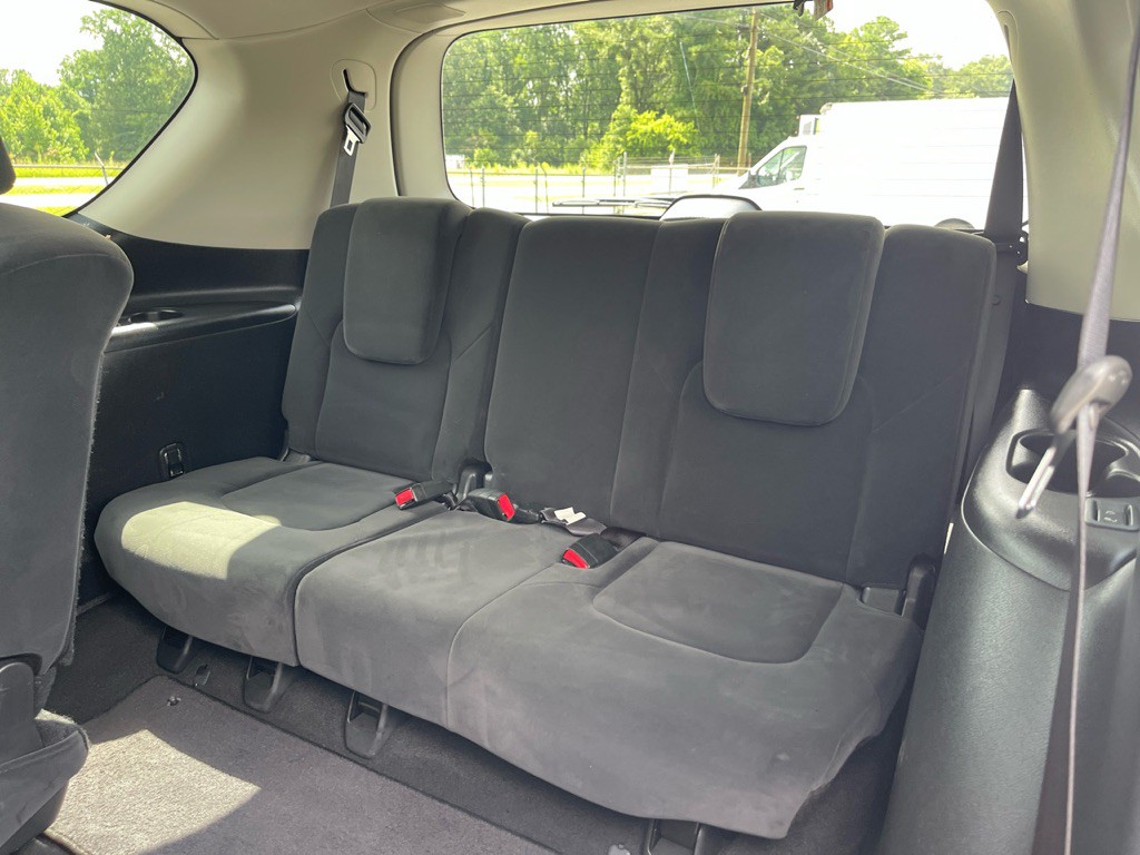 2019 Nissan Armada Image 25