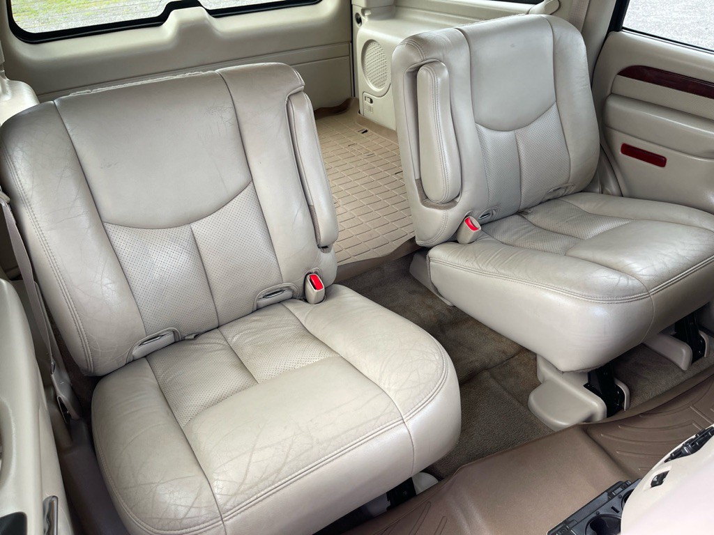 2006 Cadillac Escalade Image 18