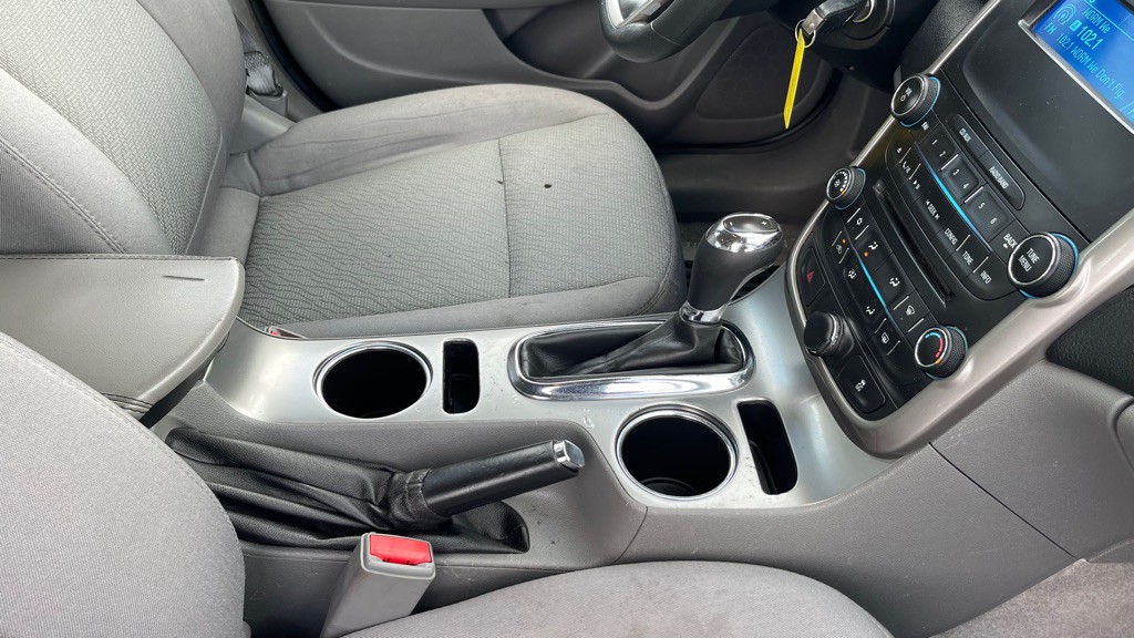 2015 Chevrolet Malibu Image 10