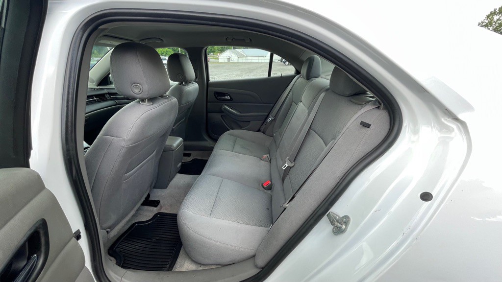 2015 Chevrolet Malibu Image 15