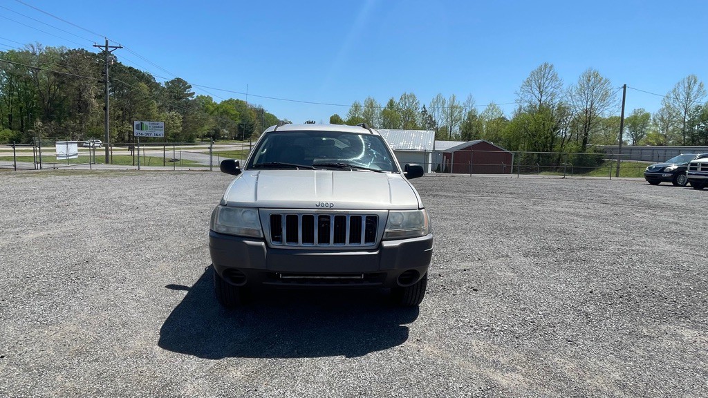 2004 Jeep Grand Cherokee Image 2