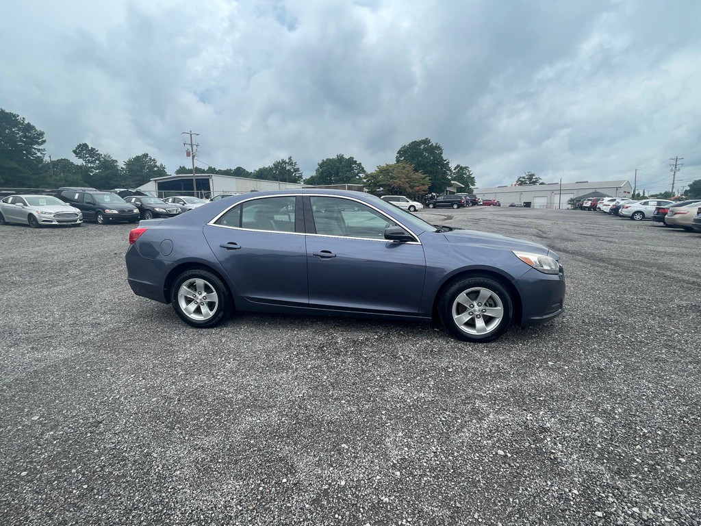 2014 Chevrolet Malibu Image 3