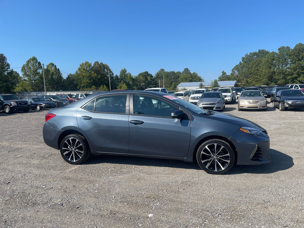 2017 Toyota Corolla Image 3