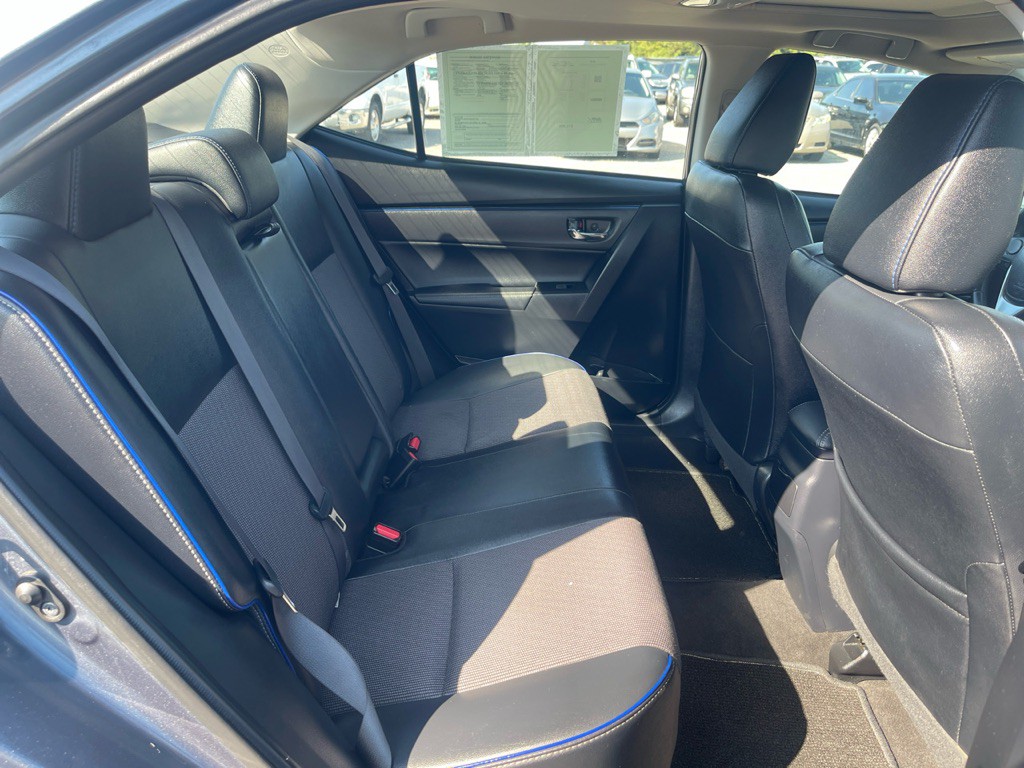 2017 Toyota Corolla Image 17