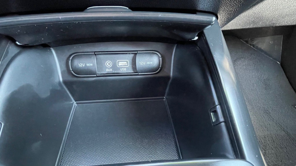 2016 Kia Sorento Image 13
