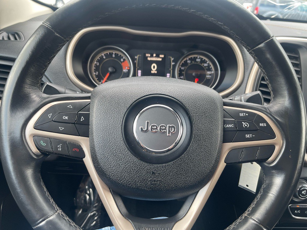 2016 Jeep Cherokee Image 6