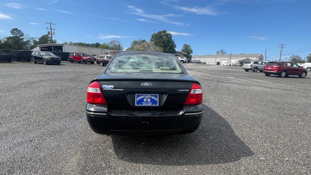 2005 Ford Five Hundred Image 3