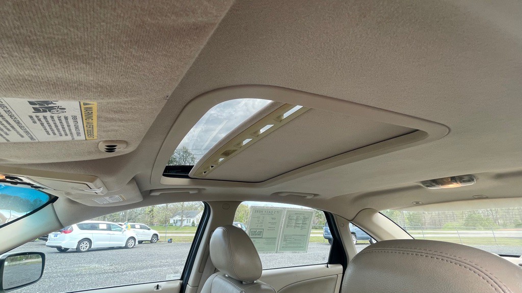 2005 Ford Five Hundred Image 7