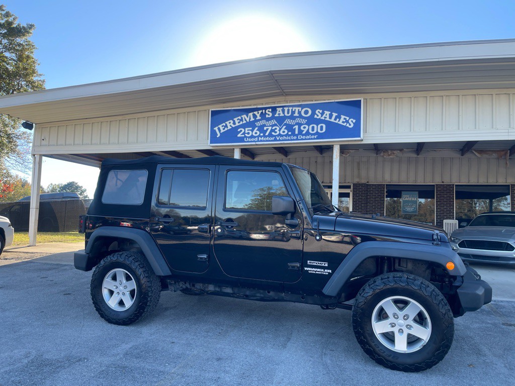 2013 Jeep Wrangler Unlimited Image 3