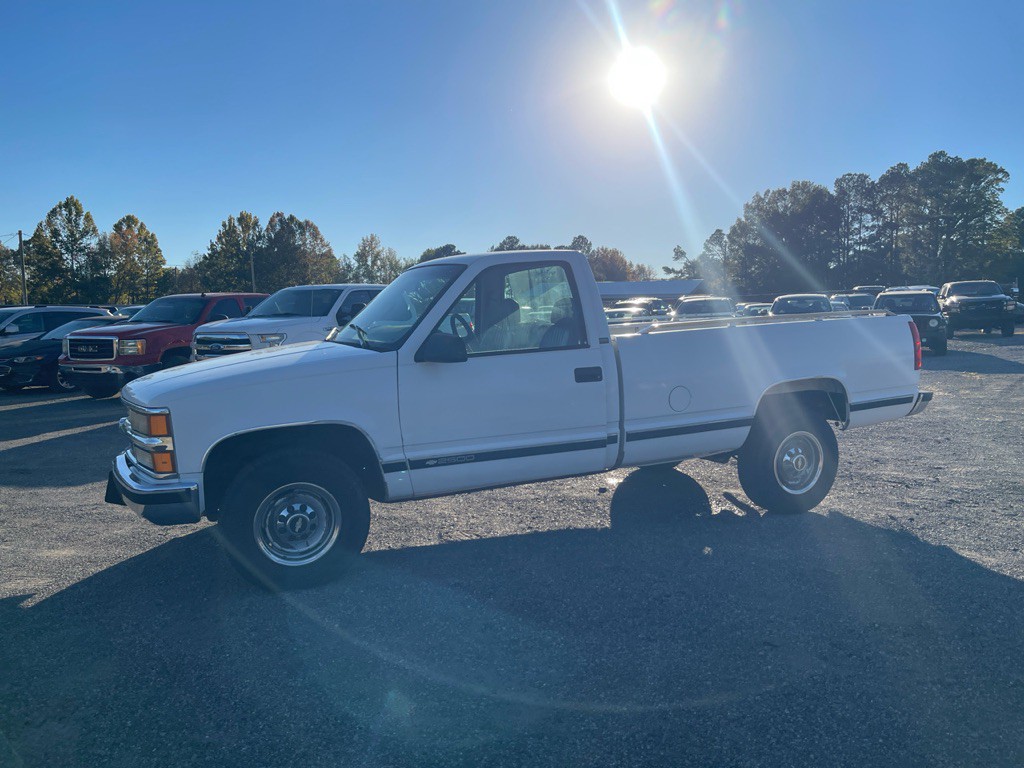 1997 Chevrolet C/K Image 1