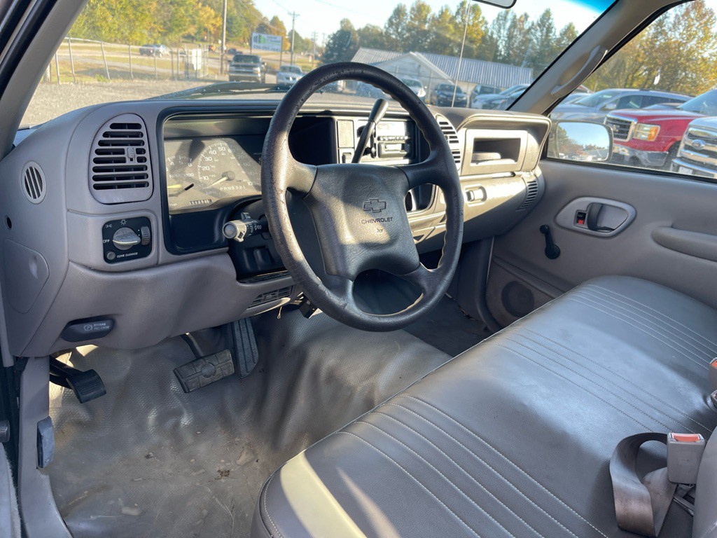 1997 Chevrolet C/K Image 9