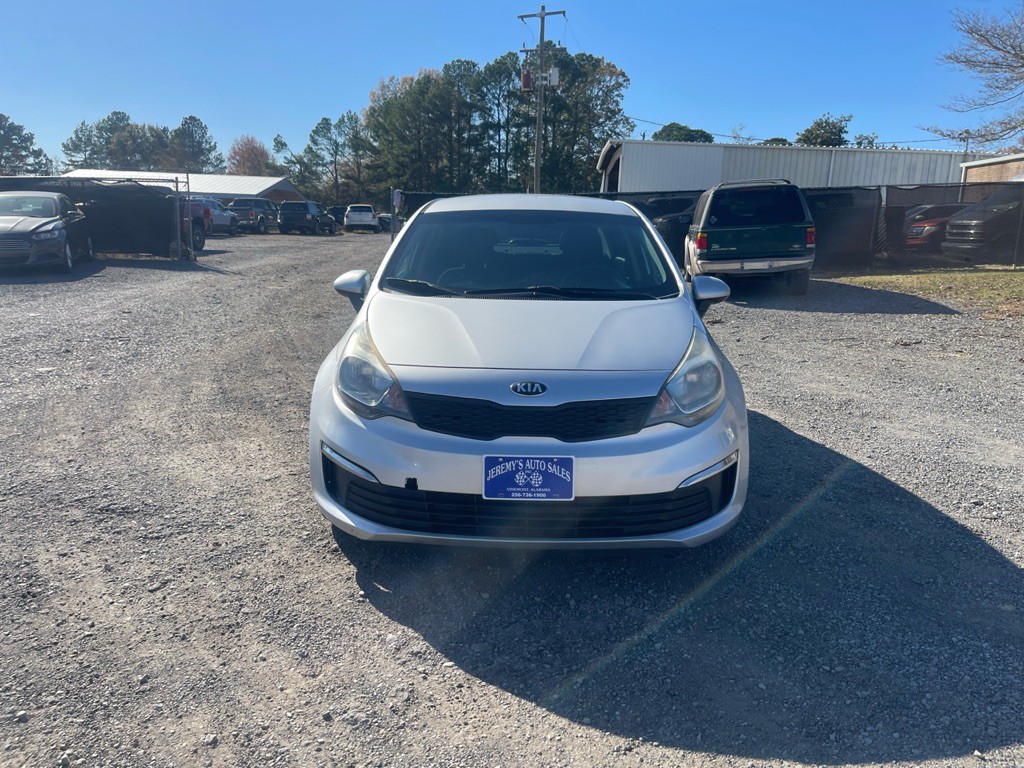 2016 Kia Rio Image 2