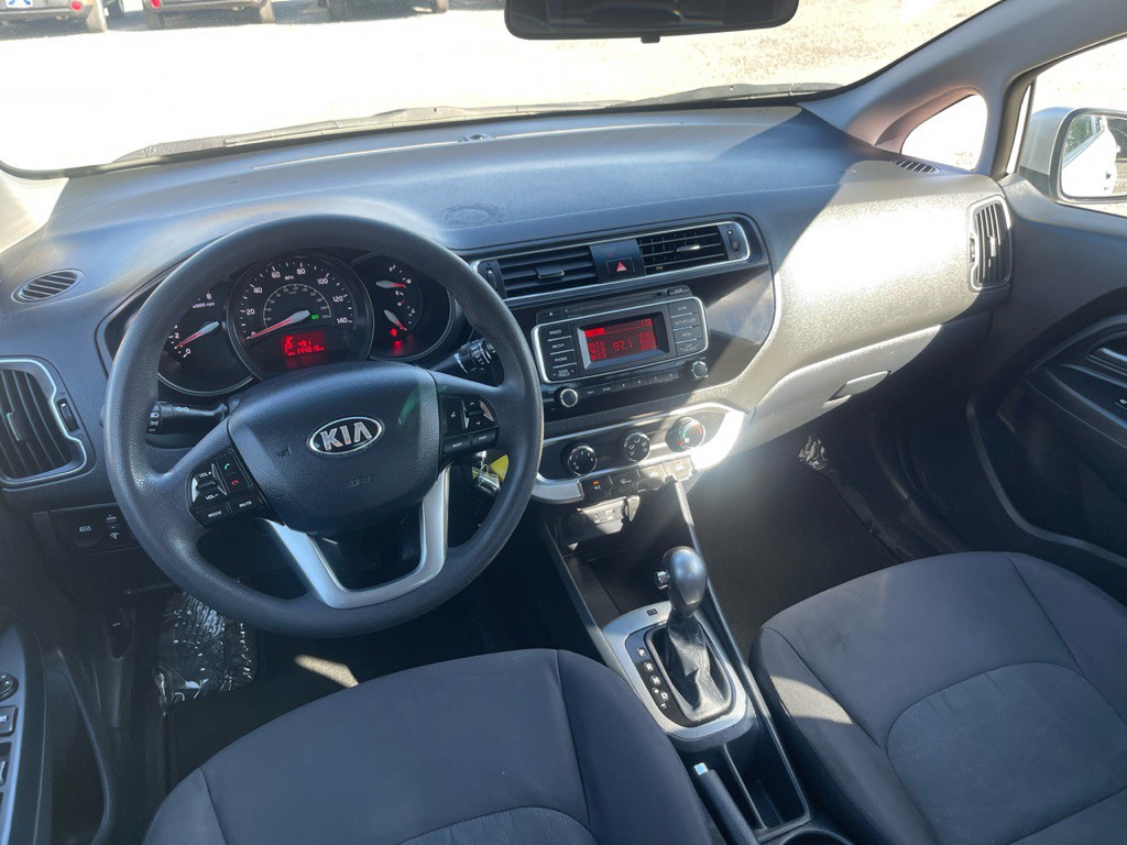 2016 Kia Rio Image 5