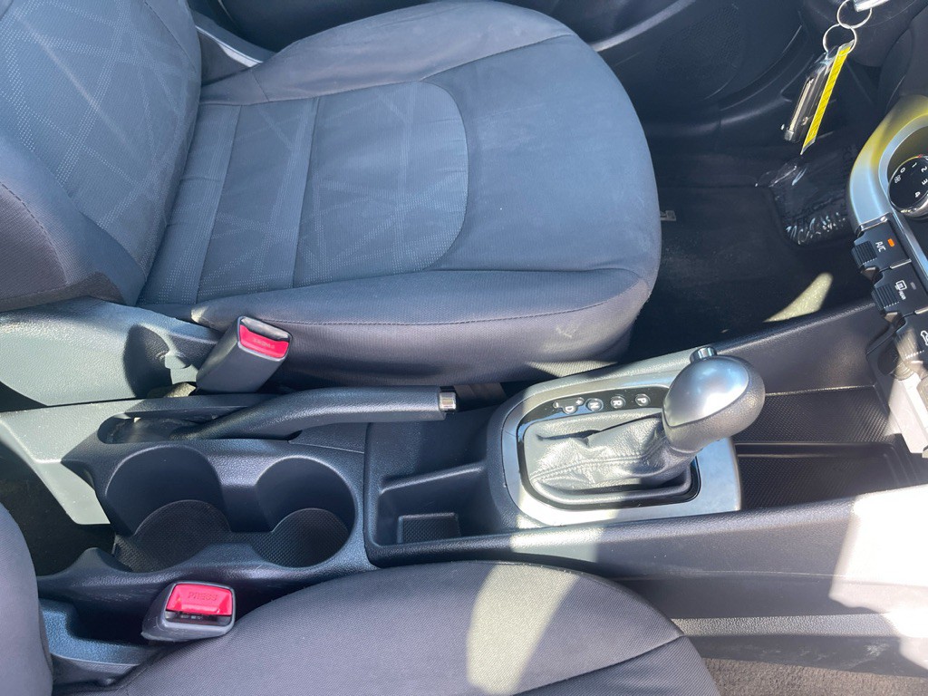 2016 Kia Rio Image 13