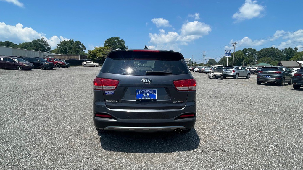 2016 Kia Sorento Image 4