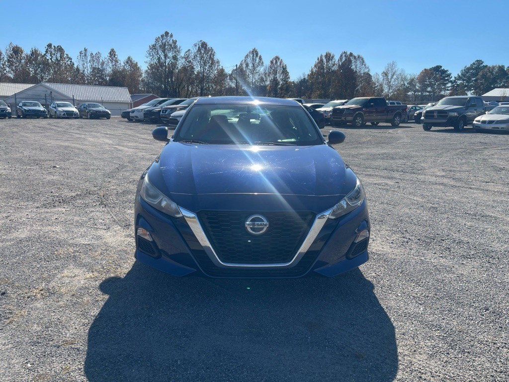 2019 Nissan Altima Image 2