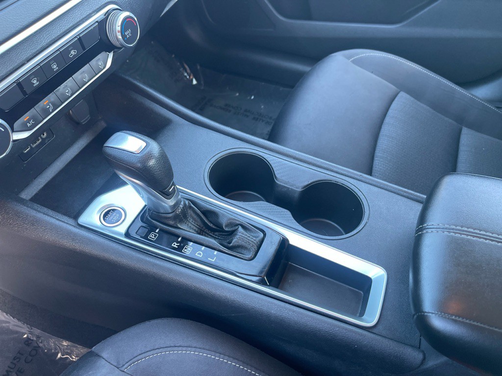 2019 Nissan Altima Image 12