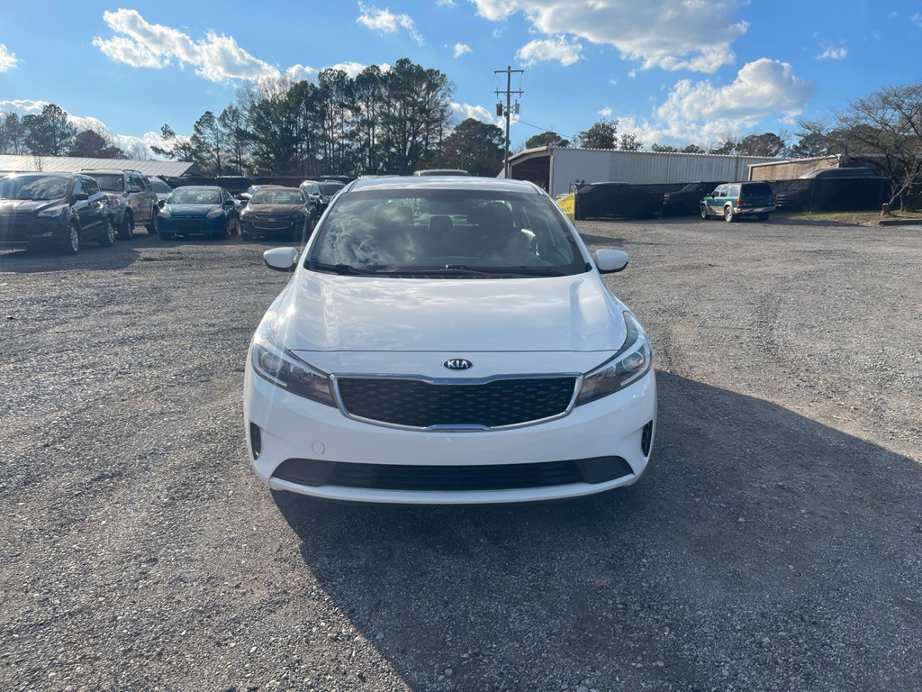 2017 Kia Forte Image 2