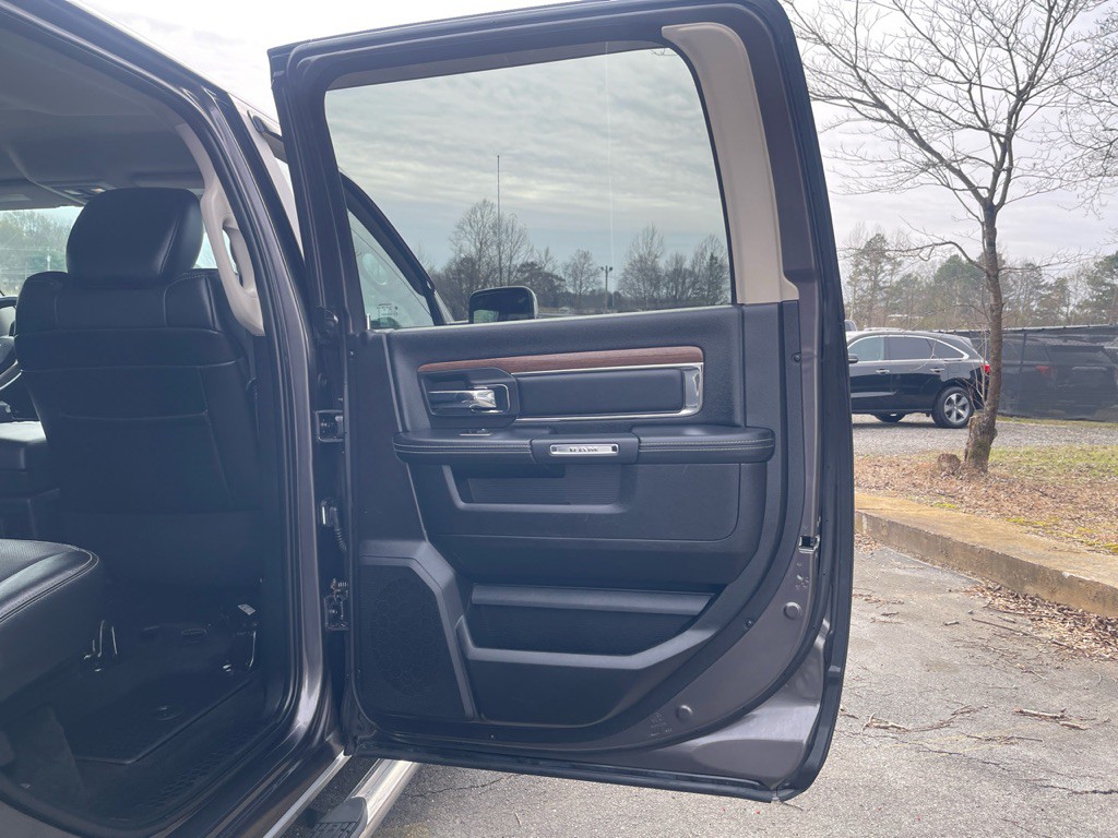 2014 RAM 1500 Image 16