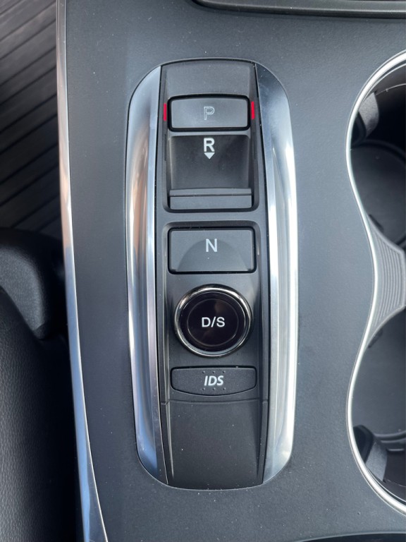 2016 Acura MDX Image 13