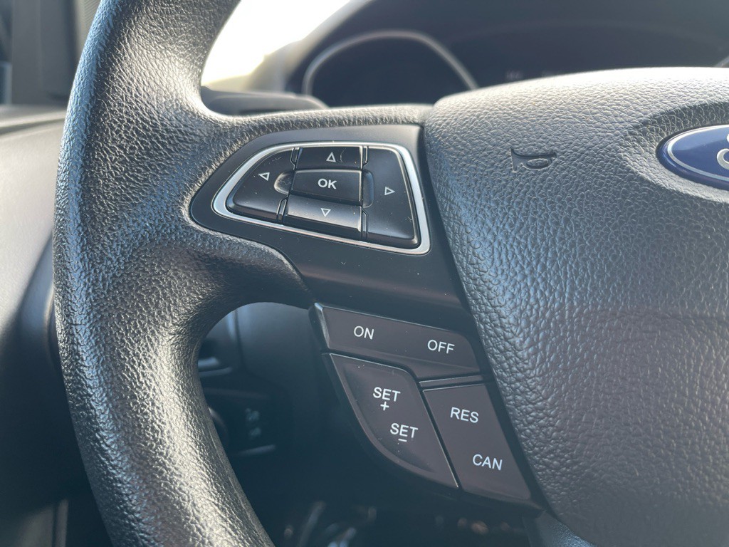 2017 Ford Focus Image 7