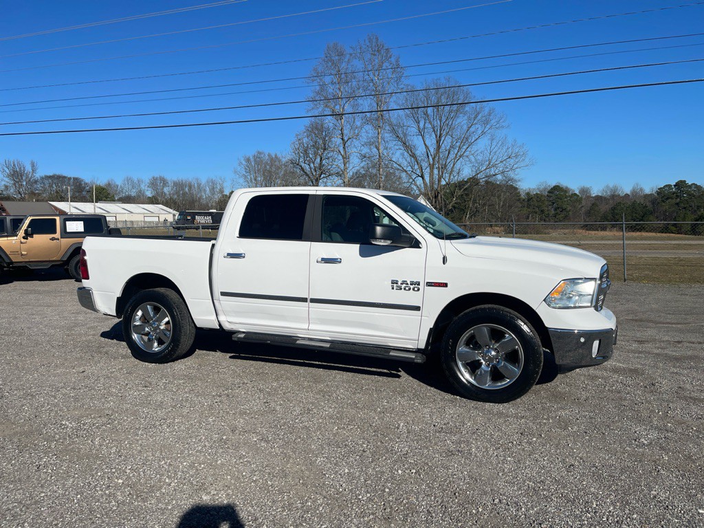 2016 RAM 1500 Image 3