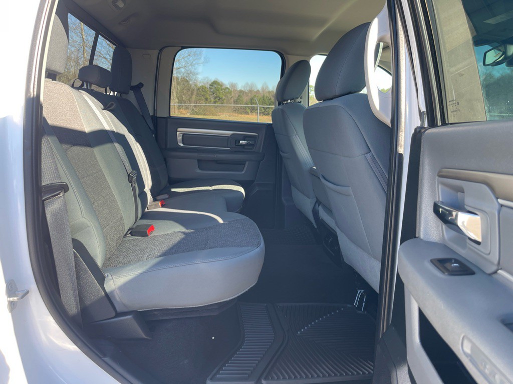 2016 RAM 1500 Image 17