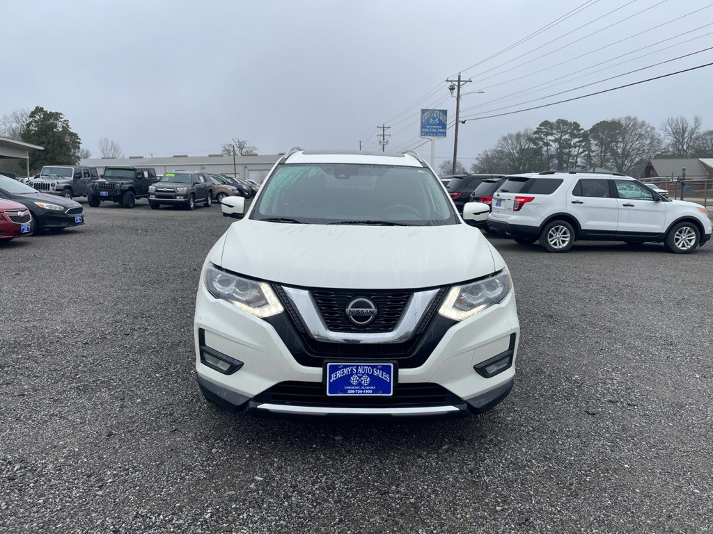 2020 Nissan Rogue Image 2