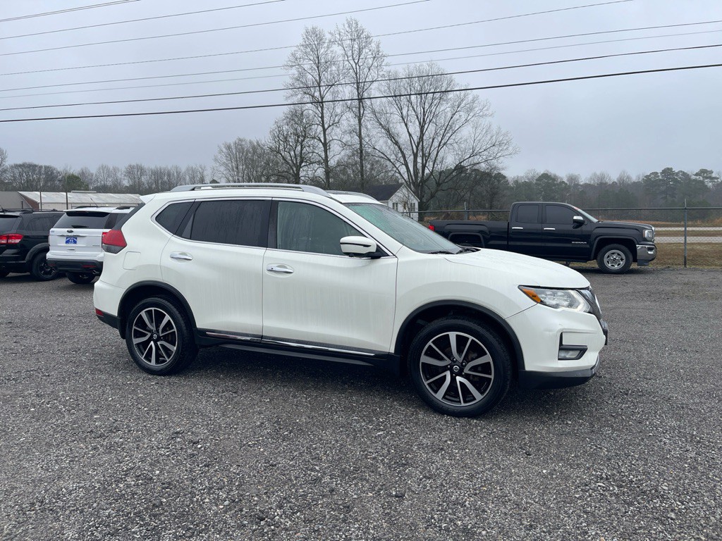 2020 Nissan Rogue Image 3