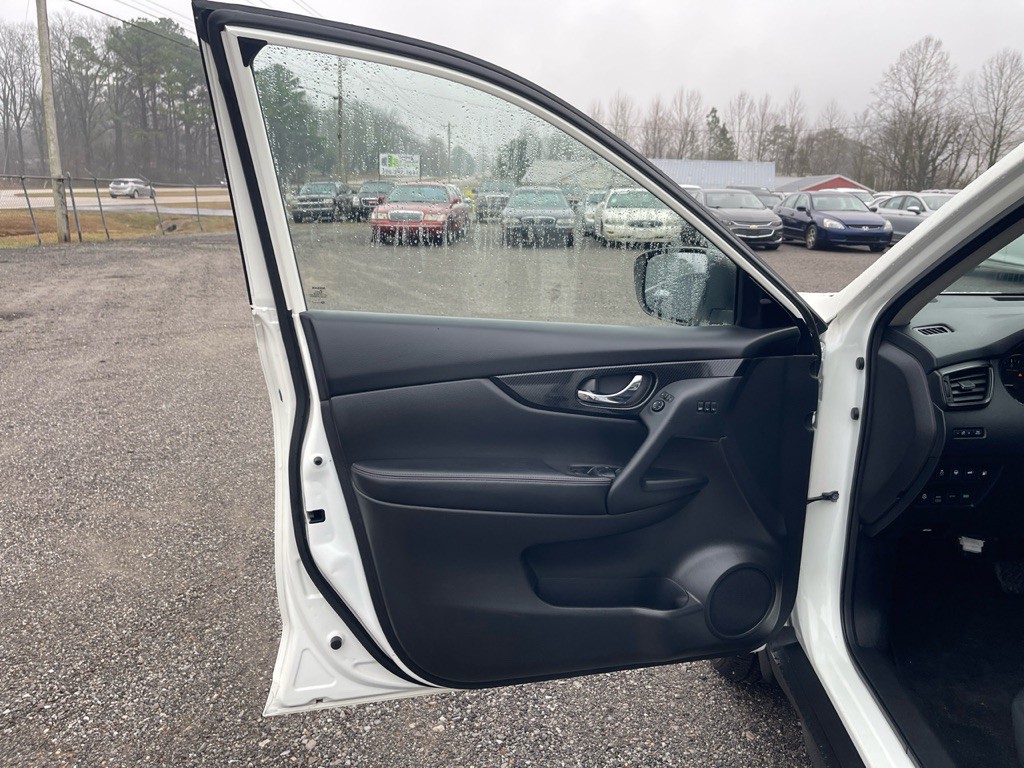 2020 Nissan Rogue Image 7