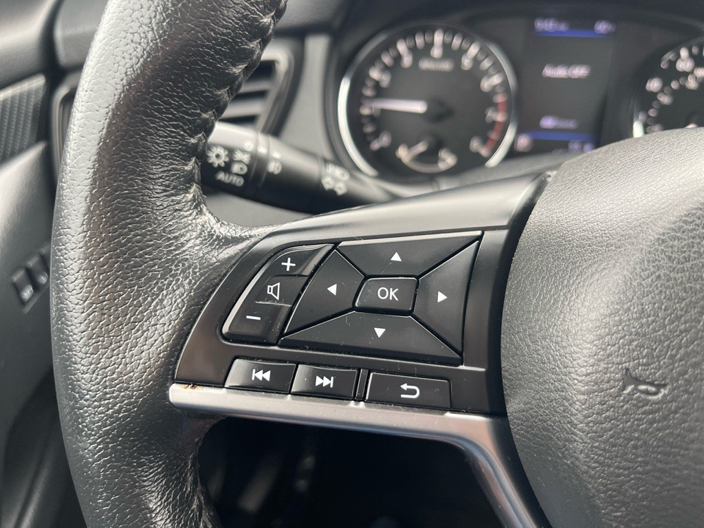 2020 Nissan Rogue Image 10