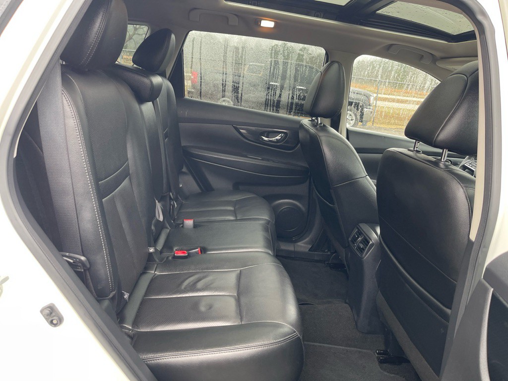 2020 Nissan Rogue Image 19