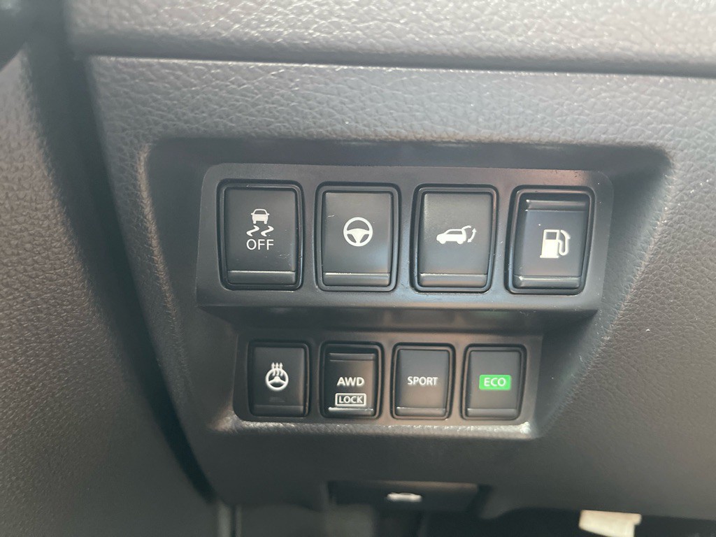 2020 Nissan Rogue Image 23