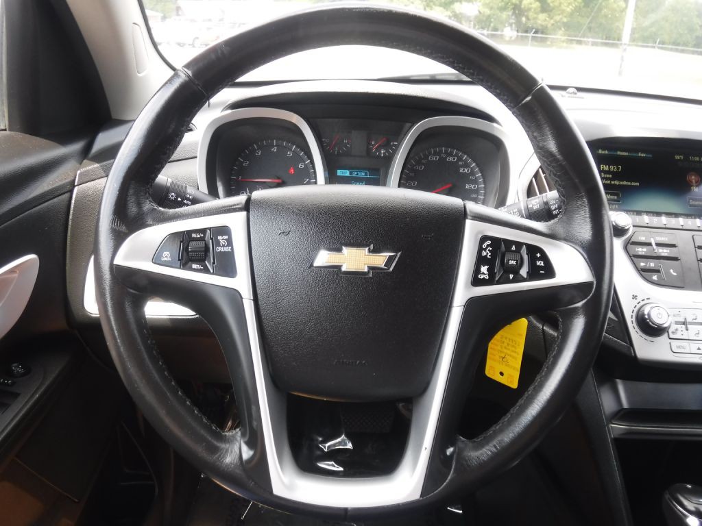 2017 Chevrolet Equinox Image 8