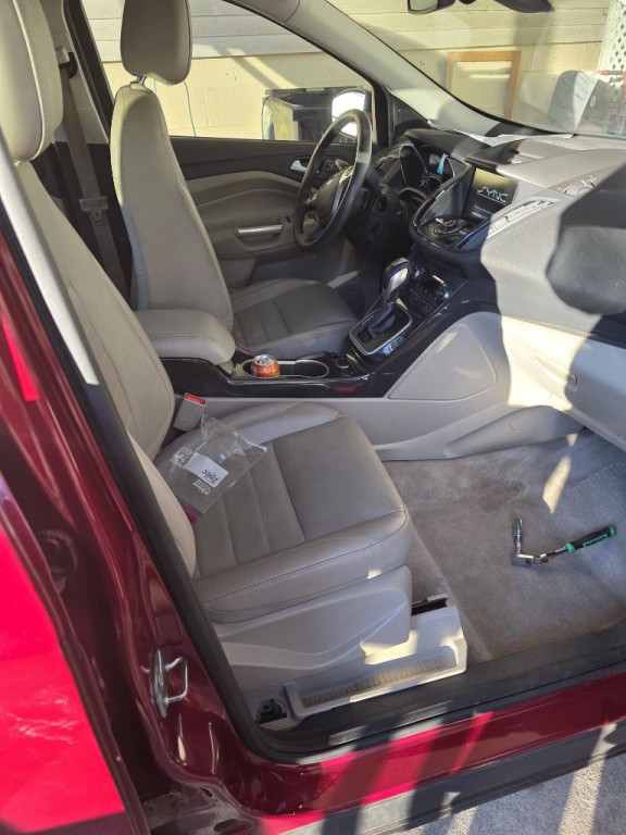 2014 Ford Escape Image 1